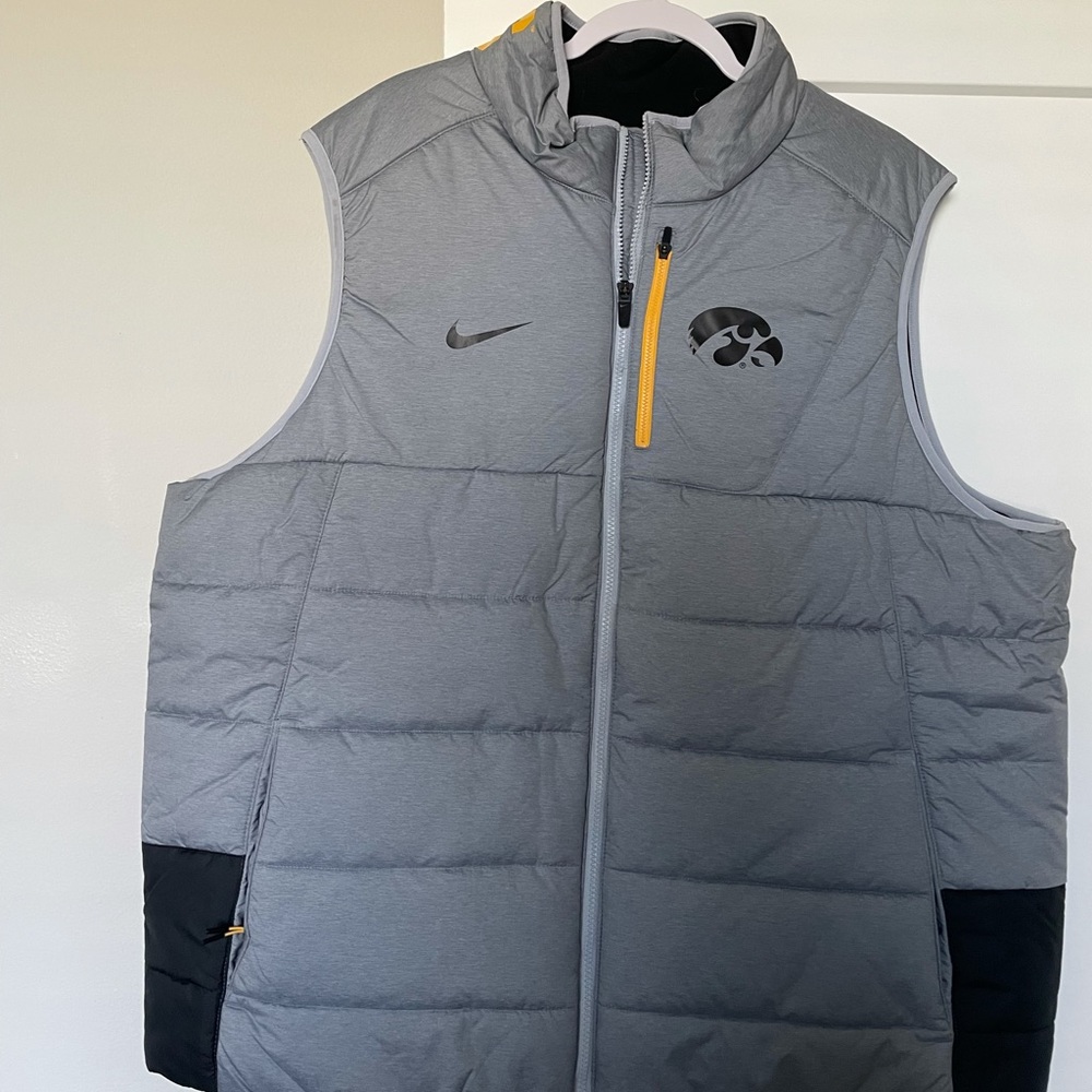 Nike Iowa Hawkeye Vest